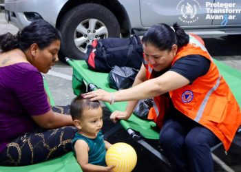 Verifican atención a familias albergadas por actividad del volcán de Fuego