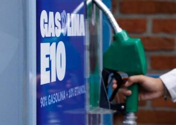 El sábado 22 iniciará la implementación del combustible E10. (Foto: archivo)