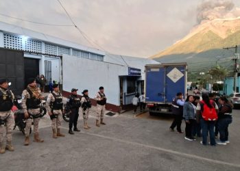 PNC y Ejército desarrollan acciones preventivas y de respuesta por actividad del volcán de Fuego