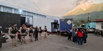 PNC y Ejército desarrollan acciones preventivas y de respuesta por actividad del volcán de Fuego