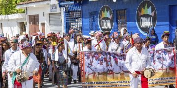 Desarrollan caminata en el marco del Día Internacional de los Pueblos Indígenas en Baja Verapaz