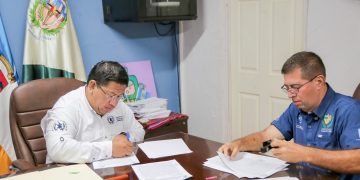 Firman tres convenios de proyectos para impulsar el desarrollo de Camotán