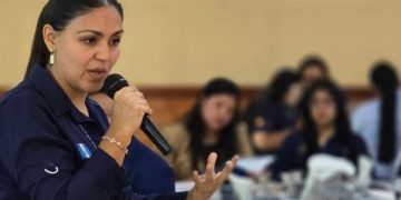 Capacitan a servidores públicos de Huehuetenango en acceso a la información y transparencia activa