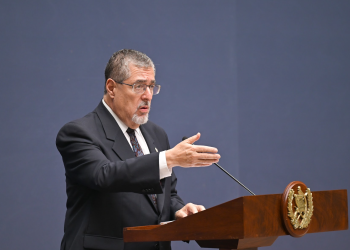 El Ejecutivo decidió no sancionar el Decreto 21-2026 sobre precios de referencia de combustibles y dispuso su devolución al Congreso con objeciones sobre su financiamiento. / Foto: Álvaro Interiano.