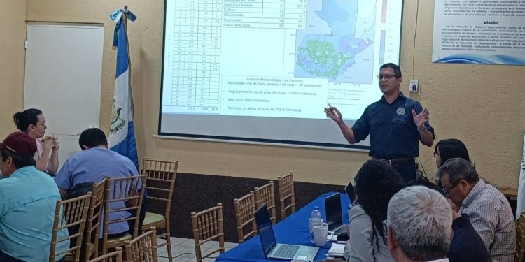 Dan seguimiento a las acciones por condiciones climáticas en Santa Rosa