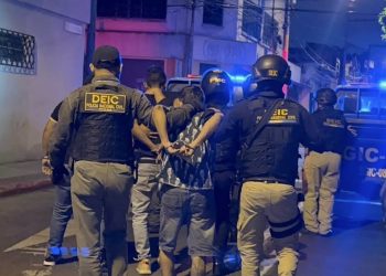PNC captura a tres presuntos integrantes de la mara “Salvatrucha” durante allanamiento