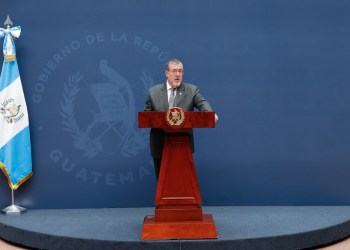 Presidente Bernardo Arévalo en La Ronda.