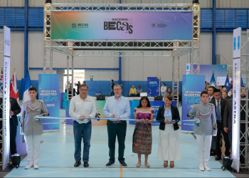 Una puerta hacia el futuro: Feria Nacional de Becas llega a su edición 25