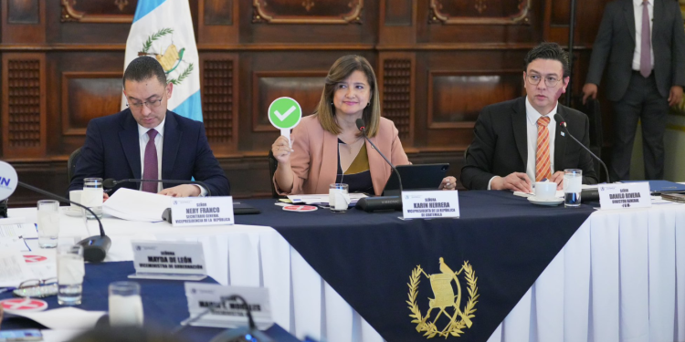 Crean comisión para fortalecer la protección laboral de migrantes