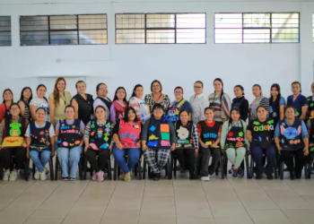 Diplomado de niñeras realiza segundo taller presencial sobre el juego didáctico
