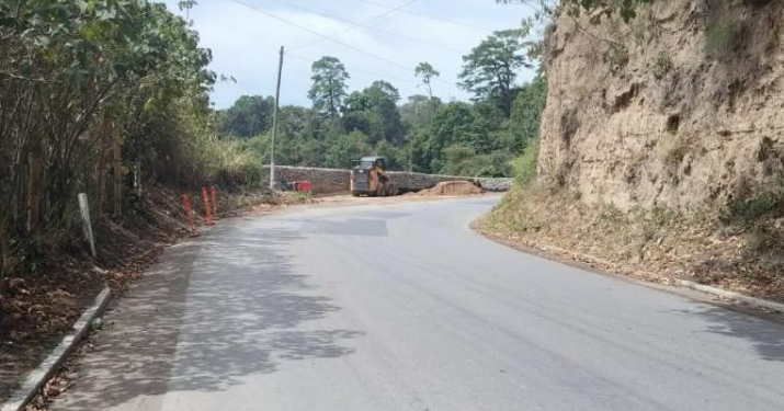 Avanzan trabajos para mejorar la ruta entre Chinautla y San Antonio Las Flores