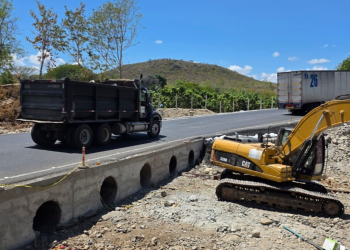 Retiran puente Güijo en su totalidad./Foto: CIV.