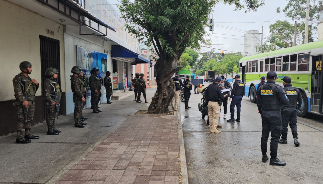 Operaciones conjuntas de PNC y Ejército. / Foto: PNC