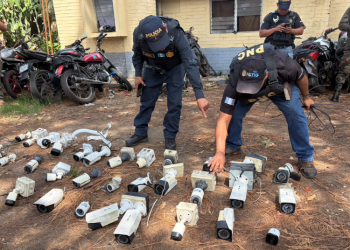 Más de 30 cámaras desinstaladas por la PNC. / Foto: PNC