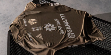Comunicaciones presenta tercer uniforme para la temporada 2026-2027