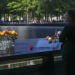 Vista de los actos conmemorativos para recordar a las víctimas de los atentados del 11 de septiembre de 2001, en Nueva York, este jueves. EFE/Sarah Yenesel
