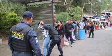 PNC refuerza seguridad en centros carcelarios