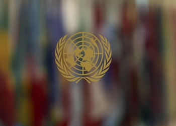Fotografía de archivo del logotipo de la ONU al exterior de la sala de la Asamblea General, en la sede de Naciones Unidas, en Nueva York (EE.UU.). EFE/EPA/ Sarah Yenesel