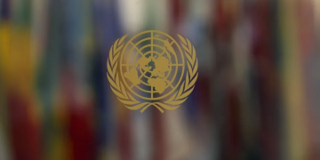 Fotografía de archivo del logotipo de la ONU al exterior de la sala de la Asamblea General, en la sede de Naciones Unidas, en Nueva York (EE.UU.). EFE/EPA/ Sarah Yenesel