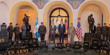 Presidente: La adquisición del armamento de EE. UU es para protección de población guatemalteca
