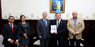 Congreso recibe nómina de candidatos a Contralor General de Cuentas