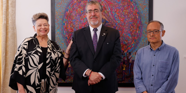 Presidente: “Reconocemos la dignidad, la identidad, la cultura y los derechos de las personas sordas”