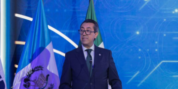 Ministro de Finanzas destaca liderazgo de Guatemala con nueva Ley antilavado