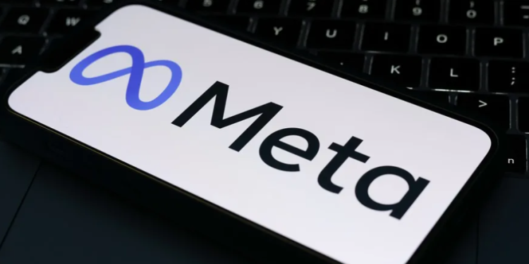 Fotografía de archivo del logo de Meta en la pantalla de un teléfono celular. EFE/