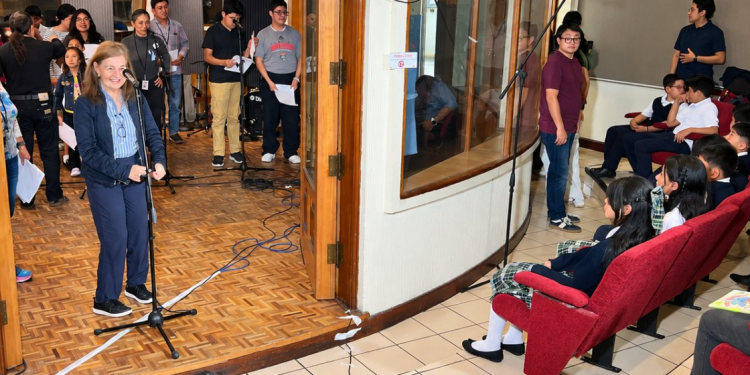 Radioteatro infantil de TGW mantiene vivo el legado de la imaginación. / Foto: CIV.