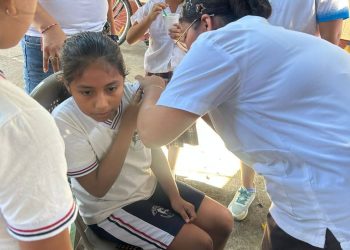 Salud escolar supera 2.5 millones de consultas