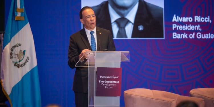 Estabilidad económica destaca como oportunidad para la inversión