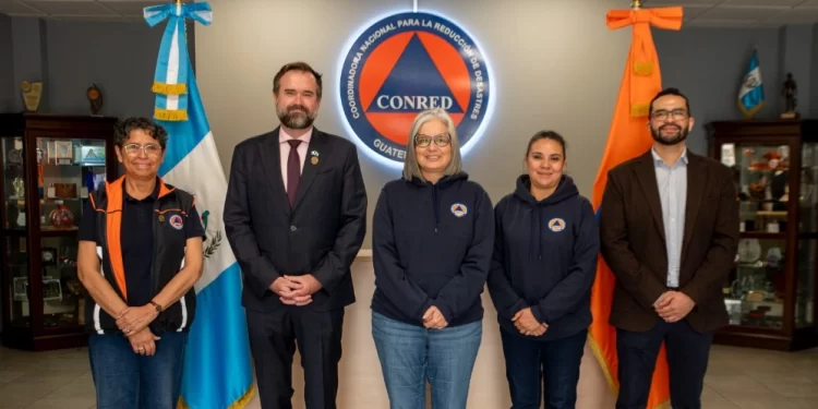 Conred y OIM unen esfuerzos para la prevención de riesgos./Foto: Conred.