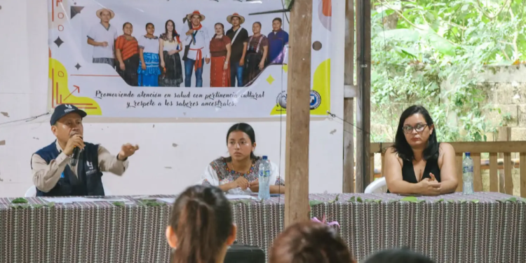 Ministerio de Salud promueve la atención con pertinencia cultural en el suroriente de Petén. (Foto: MSPAS)