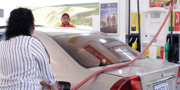 La ley suspende temporalmente el IDP y el IVA a los combustibles. (Foto: archivo)
