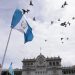 Pero detrás de los colores azul y blanco y de las celebraciones existe una historia que comenzó mucho antes de 1821. / Foto: Analí Camey