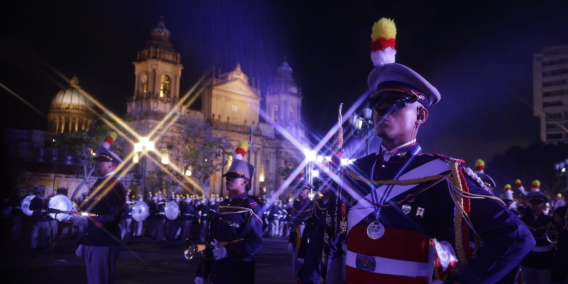 Guatemala cierra las actividades por los 205 años de independencia