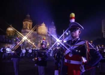 Guatemala cierra las actividades por los 205 años de independencia