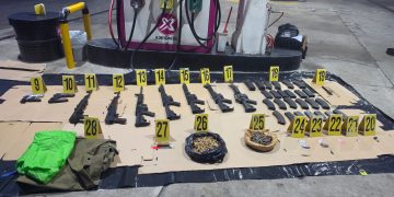Armamento incautado en Santa Elena Barillas. / Foto: PNC