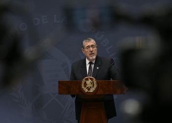 Presidente Bernardo Arévalo en la ronda. / Foto: Álvaro Interiano