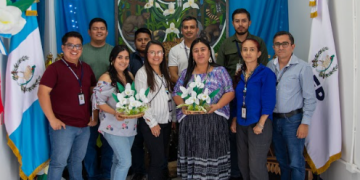 Alta Verapaz celebra su diversidad cultural durante actividad cívica