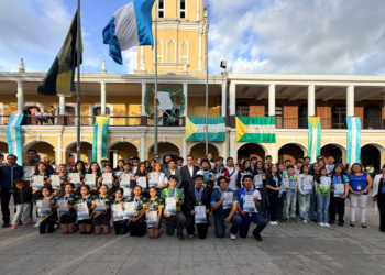 Reconocen a atletas destacados de Huehuetenango