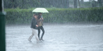Prevén lluvias con actividad eléctrica este viernes en el territorio nacional