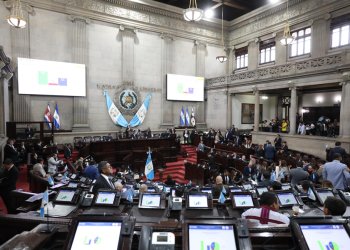 Congreso aprueba exención temporal del IVA e IDP para combustibles
