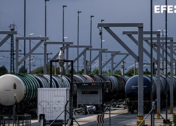El petróleo de Texas abre con una bajada del 1,2 %, hasta los 90 dólares el barril