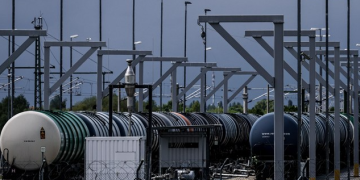 El petróleo de Texas abre con una bajada del 1,2 %, hasta los 90 dólares el barril
