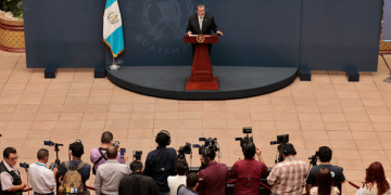 Ejecutivo presentará iniciativa para fijar precio máximo del diésel en Q39