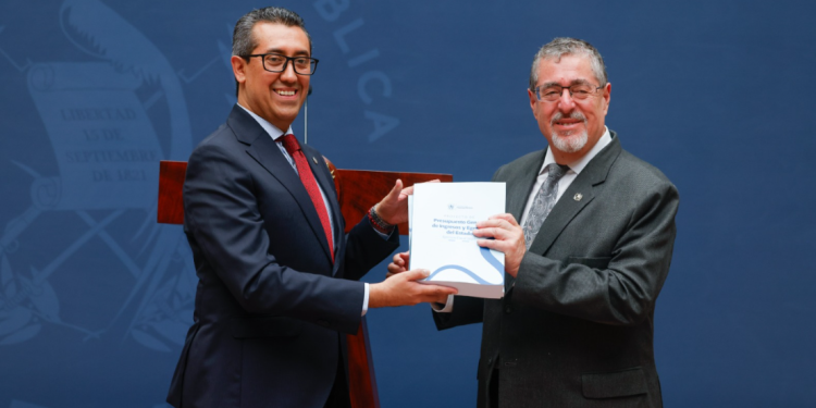 Presidente destaca que presupuesto 2027 va enfocado en inversión social, infraestructura y servicios públicos