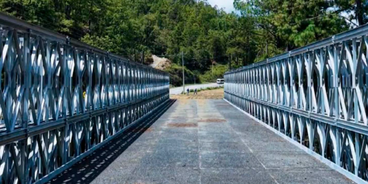 Avanzan trabajos finales en puente temporal Santa Bárbara en Baja Verapaz