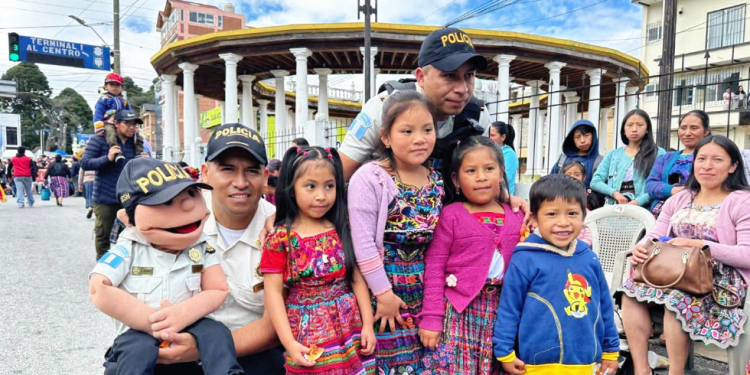Totonicapán celebra fiestas patronales con tradición, color y acercamiento ciudadano