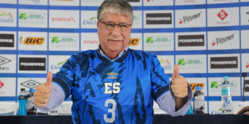 “Bolillo” Gómez seguirá al frente de El Salvador, pese al descenso en la Liga de Naciones 2026